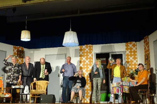 een fragment  van een toneel  voorstelling van de Kiekdeuze